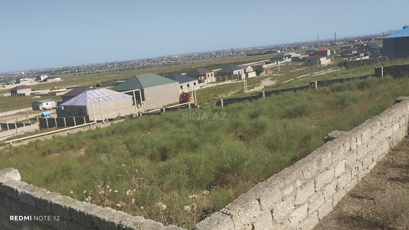 Torpaq satılır, Bakı