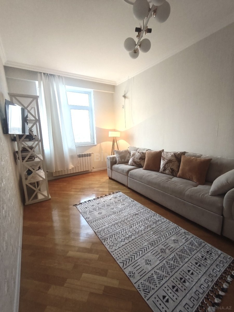 2 otaqlı mənzil kirayə verilir, Binəqədi qəs., Bakı