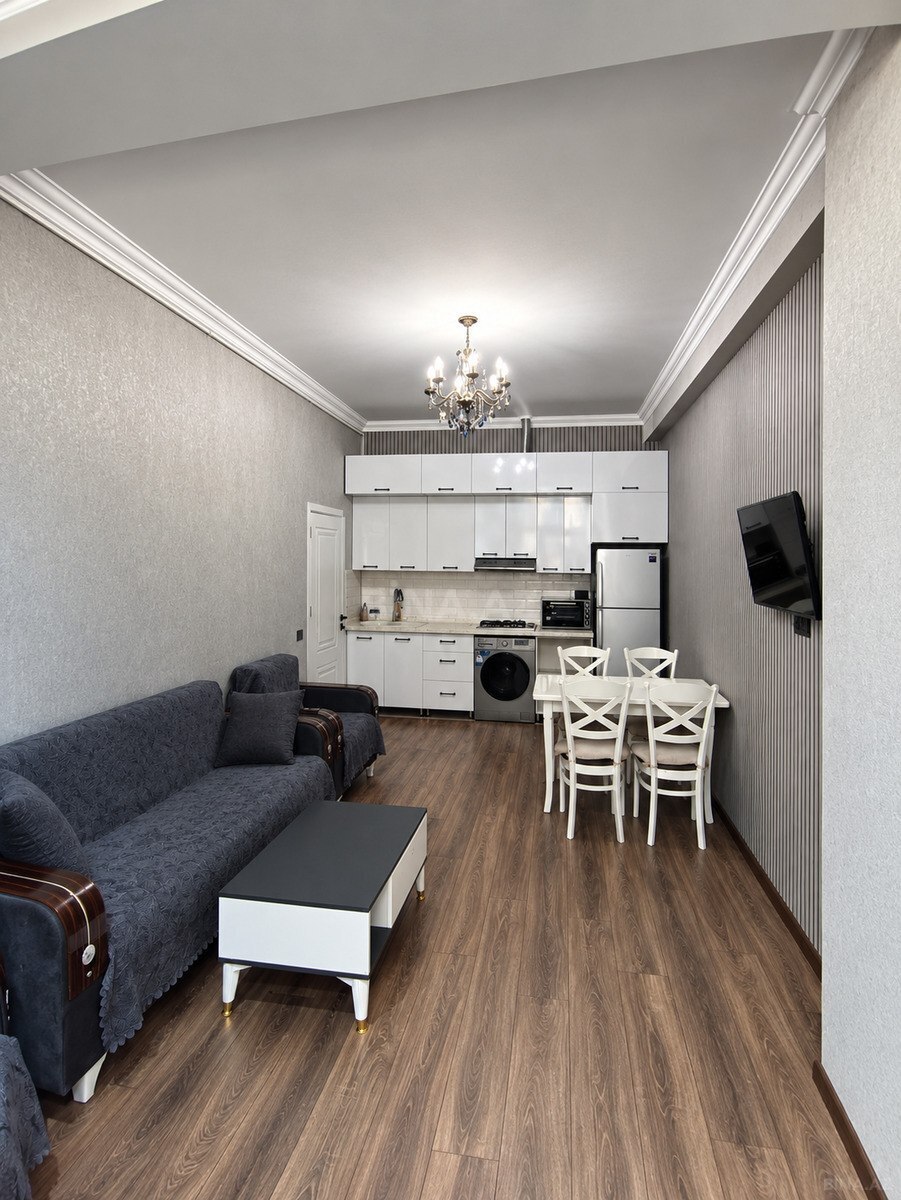 2-комн. квартира в аренду, 28 Мая, Баку