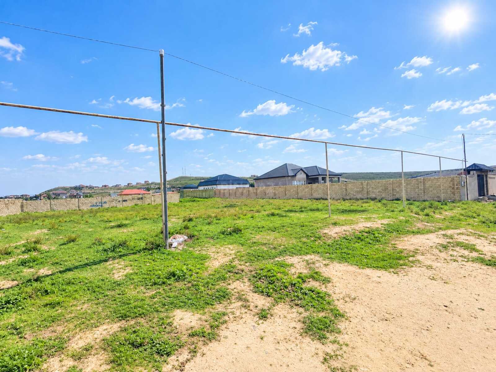 Torpaq satılır, Novxanı, Abşeron