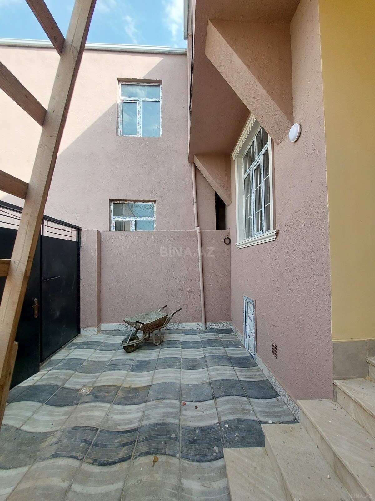 4 otaqlı həyət evi satılır, Xırdalan