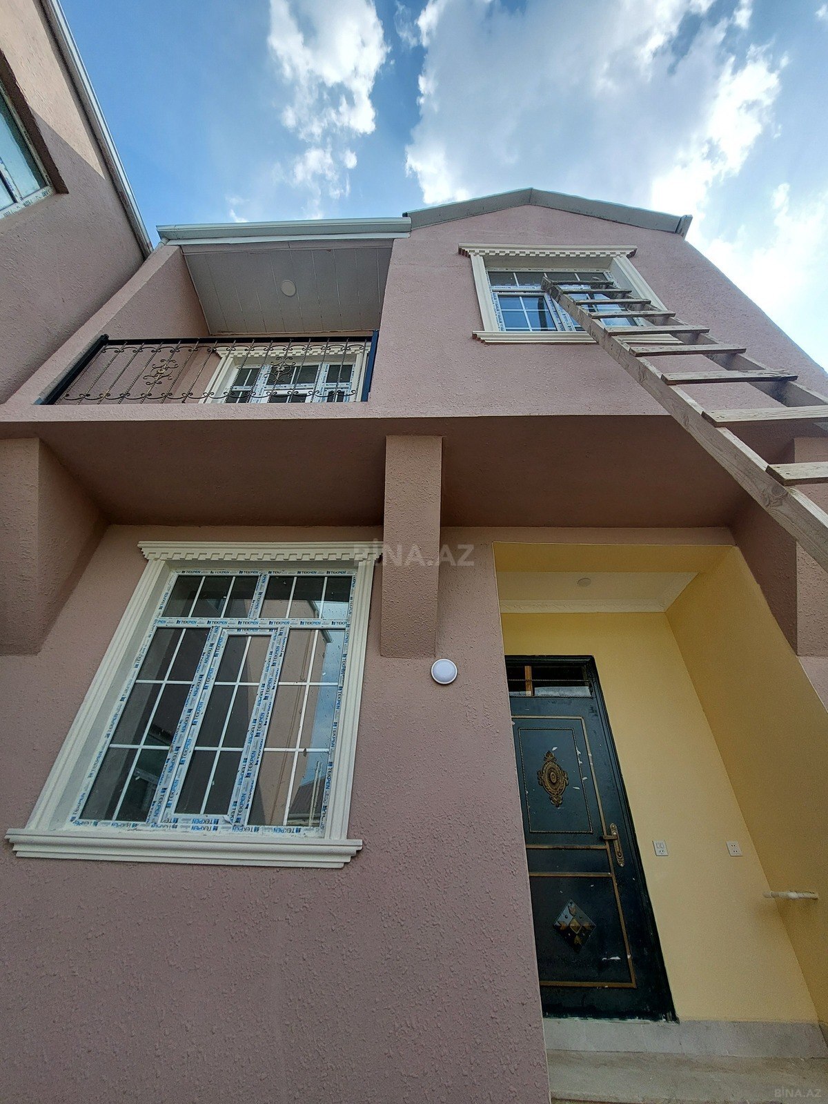 4 otaqlı həyət evi satılır, Xırdalan