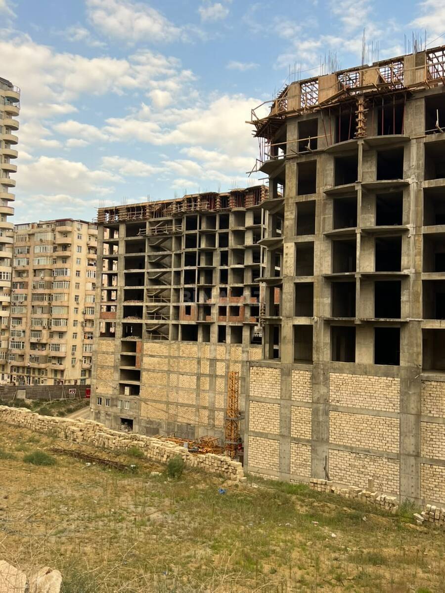 3 otaqlı, 102.0 m², İnşaatçılar