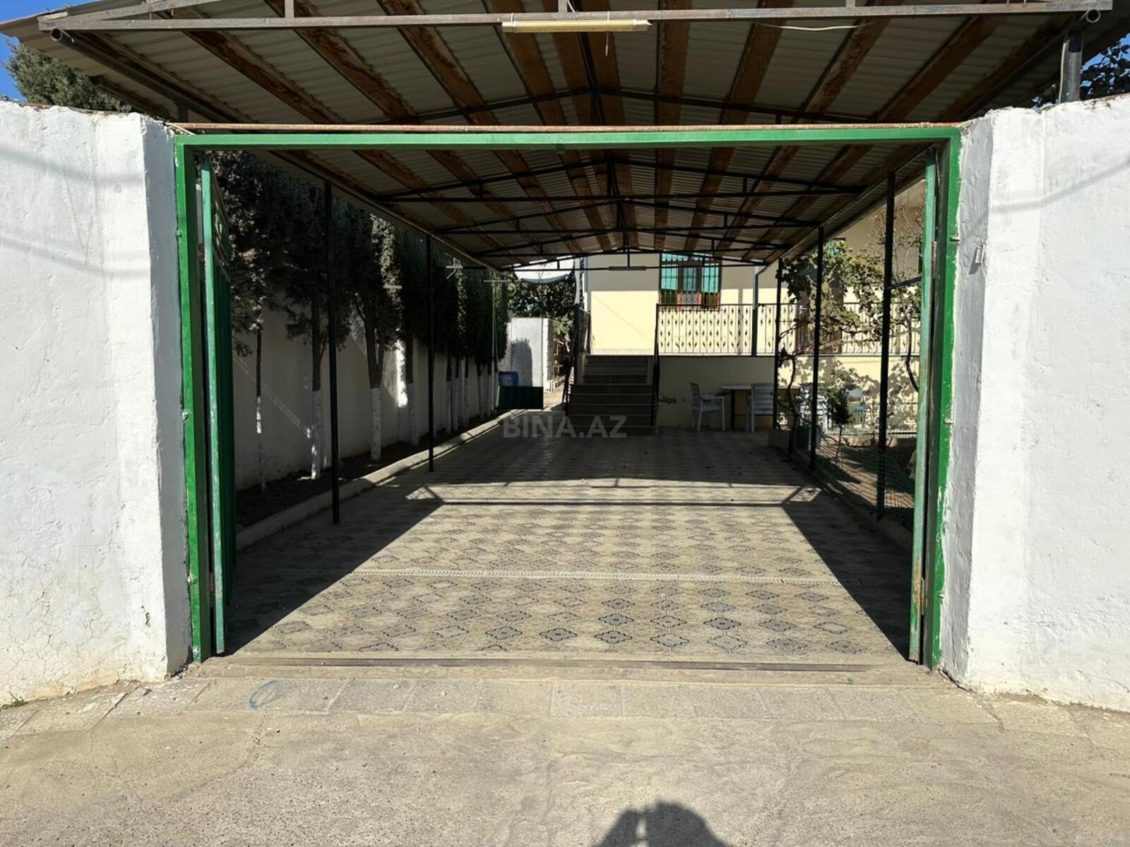 3 otaqlı, 110.0 m², Digah