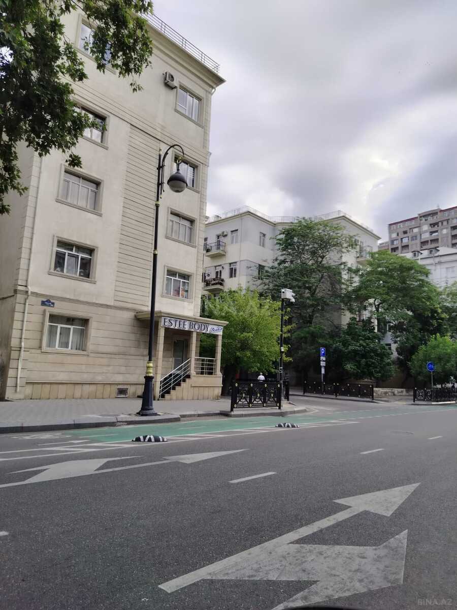 2 otaqlı mənzil satılır, 28 May, Bakı