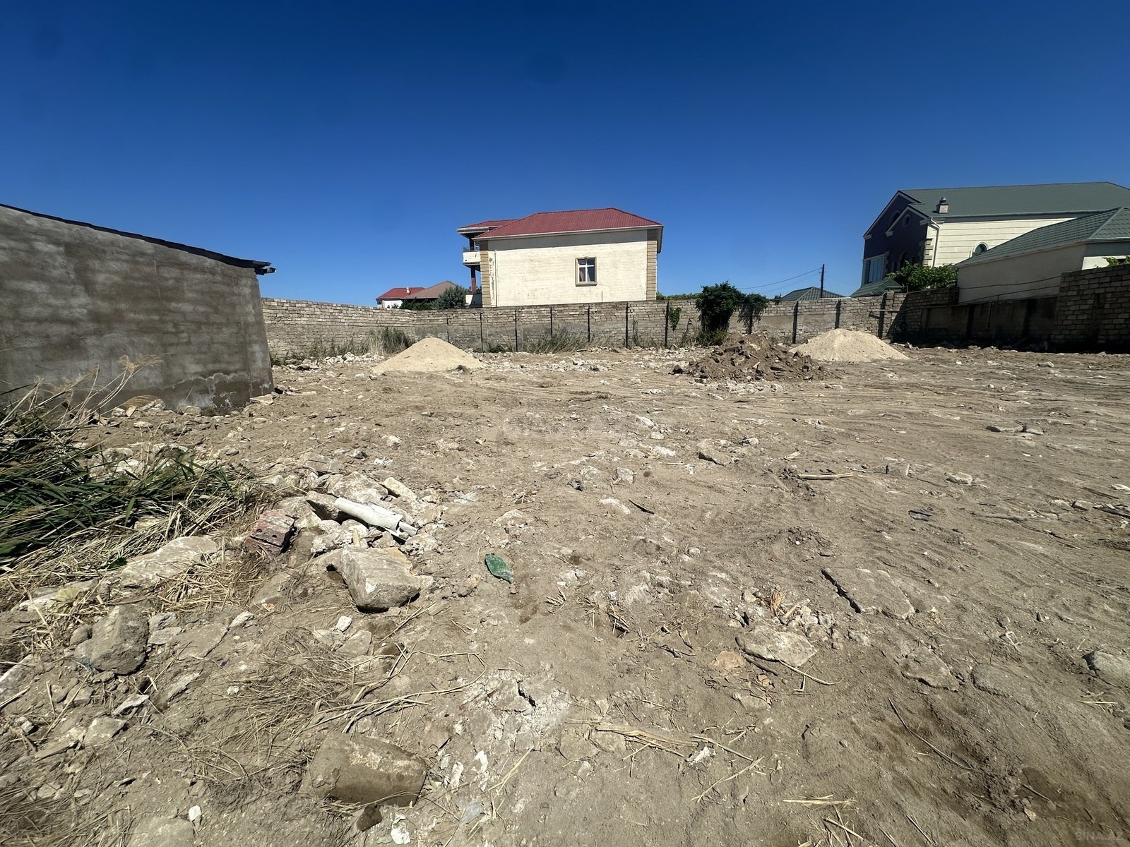 Torpaq satılır, Mərdəkan, Bakı