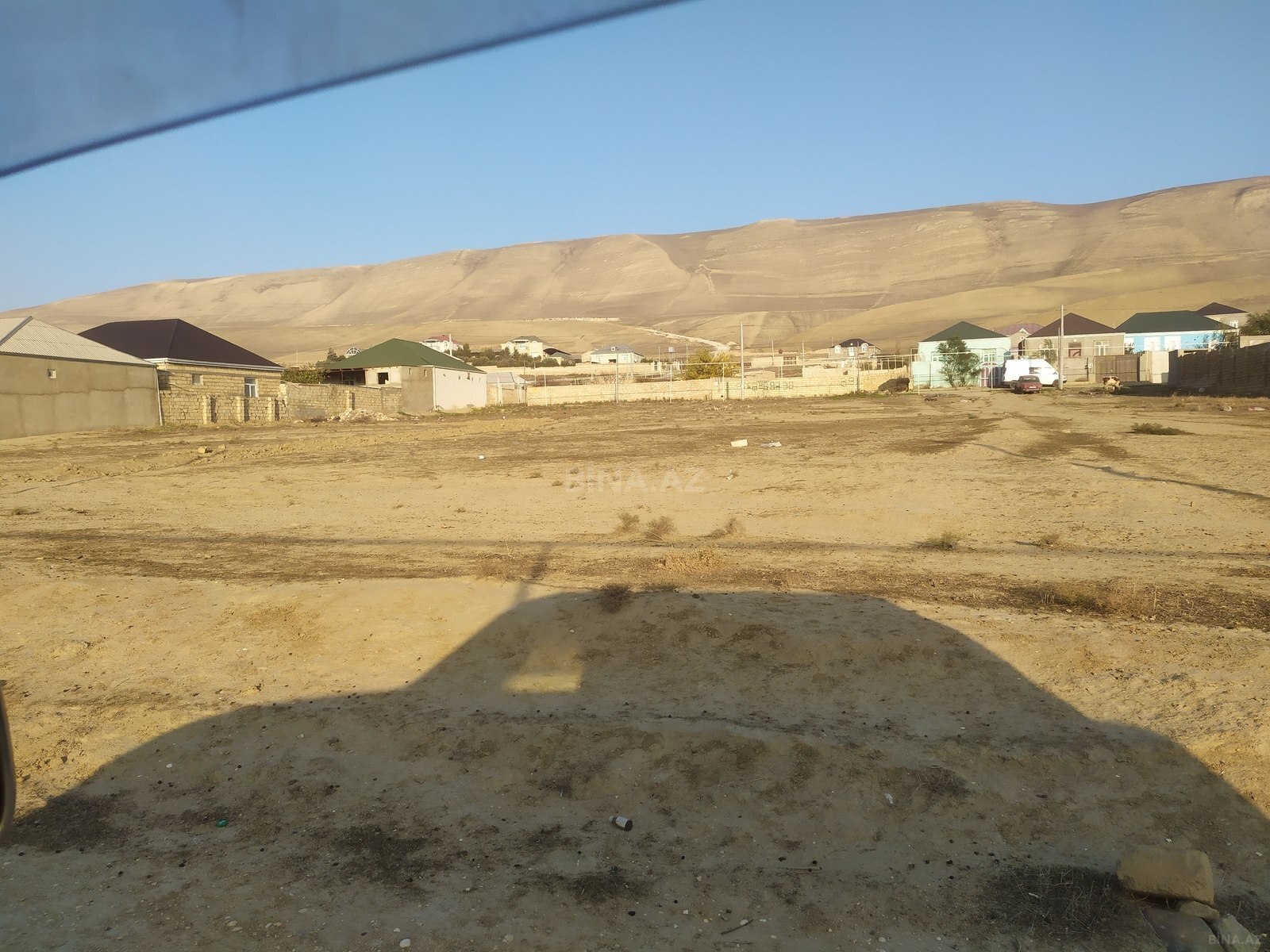 Torpaq satılır, Qobu, Abşeron