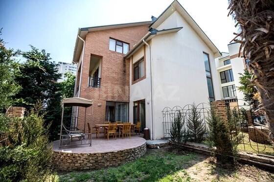 5 otaqlı Həyət evi/Bağ evi, 20 Yanvar m., Bakı