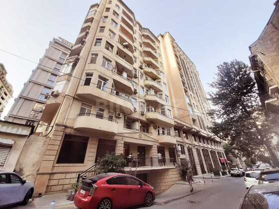 4 otaqlı Yeni tikili, İçəri Şəhər m., Bakı