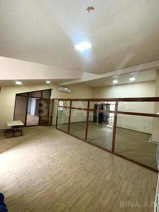 16 otaqlı Həyət evi/Bağ evi, Gənclik m., Bakı