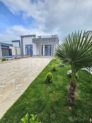 4 otaqlı Həyət evi/Bağ evi, Şüvəlan q., Bakı