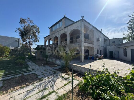 Torpaq Mərdəkan q., Bakı