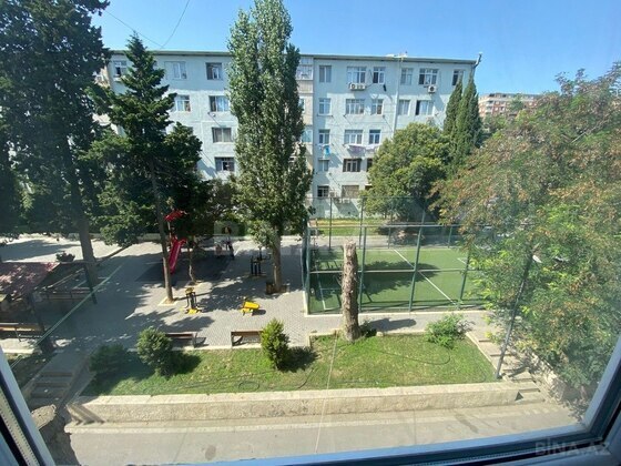 2 otaqlı Köhnə tikili, Memar Əcəmi m., Bakı