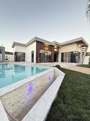 5 otaqlı Həyət evi/Bağ evi, Mərdəkan q., Bakı
