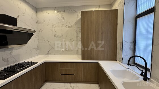 7 otaqlı Həyət evi/Bağ evi, Buzovna q., Bakı