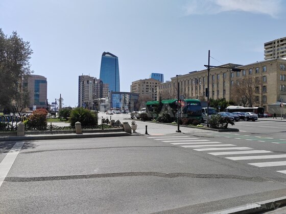4 otaqlı Yeni tikili, Şah İsmayıl Xətai m., Bakı