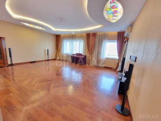 4 otaqlı Yeni tikili, Elmlər Akademiyası m., Bakı
