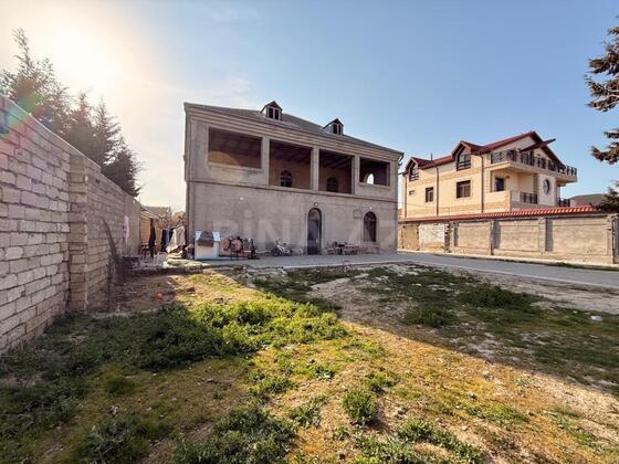 Torpaq Şağan q., Bakı