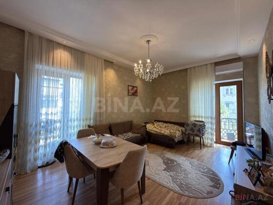 2 otaqlı Köhnə tikili, Elmlər Akademiyası m., Bakı