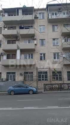 3 otaqlı Köhnə tikili, Nizami m., Bakı