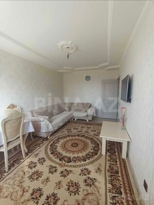 3 otaqlı Köhnə tikili, Əhmədli m., Bakı