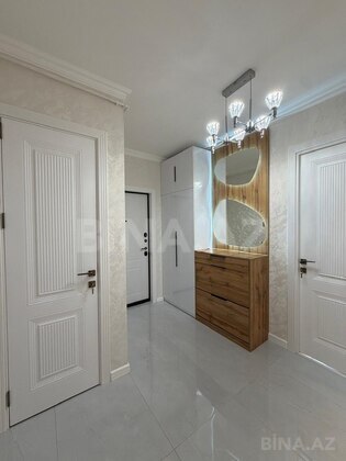 3 otaqlı Köhnə tikili, Həzi Aslanov m., Bakı