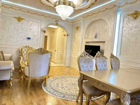2 otaqlı Yeni tikili, 8 Noyabr m., Bakı