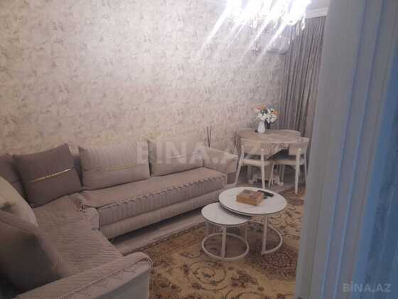 2 otaqlı Köhnə tikili, Memar Əcəmi m., Bakı