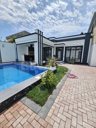 4 otaqlı Həyət evi/Bağ evi, Mərdəkan q., Bakı