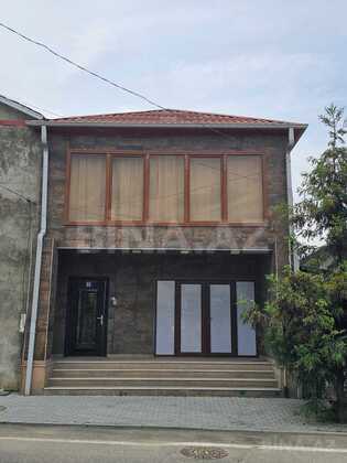 6 otaqlı Həyət evi/Bağ evi, Qusar