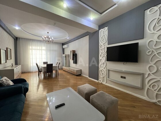 3 otaqlı Yeni tikili, 28 May m., Bakı