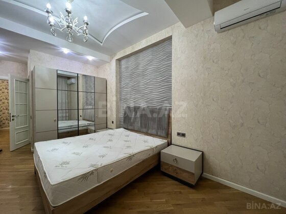 3 otaqlı Yeni tikili, 28 May m., Bakı