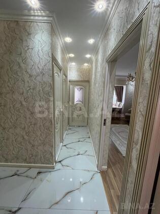 3 otaqlı Köhnə tikili, Xalqlar Dostluğu m., Bakı