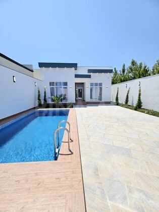 4 otaqlı Həyət evi/Bağ evi, Şüvəlan q., Bakı