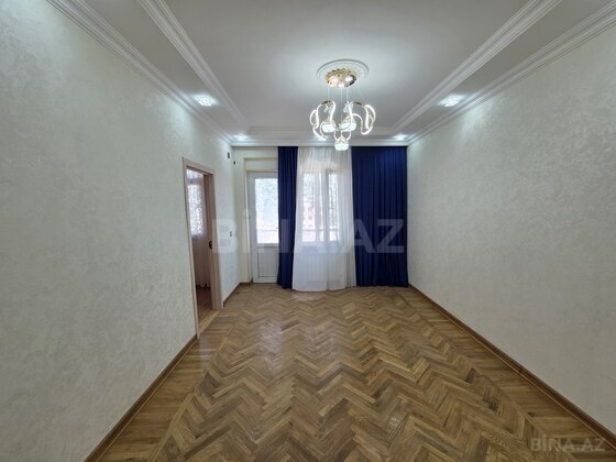 2 otaqlı Köhnə tikili, Azadlıq Prospekti m., Bakı