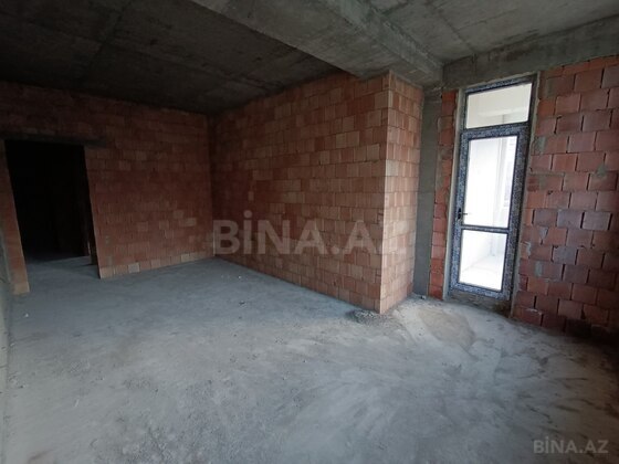 3 otaqlı Yeni tikili, İnşaatçılar m., Bakı