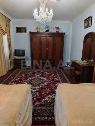 7 otaqlı Həyət evi/Bağ evi, Gəncə