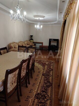 7 otaqlı Həyət evi/Bağ evi, Gəncə