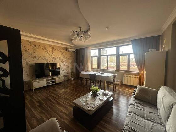 3 otaqlı Yeni tikili, Şah İsmayıl Xətai m., Bakı