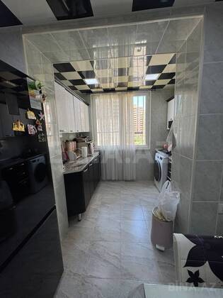 3 otaqlı Köhnə tikili, 28 May m., Bakı
