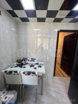 3 otaqlı Köhnə tikili, 28 May m., Bakı