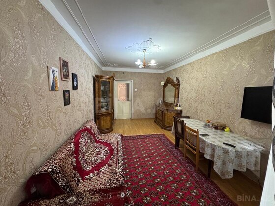 2 otaqlı Köhnə tikili, Xalqlar Dostluğu m., Bakı