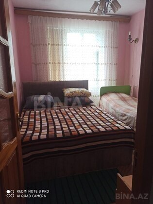3 otaqlı Köhnə tikili, Həzi Aslanov m., Bakı