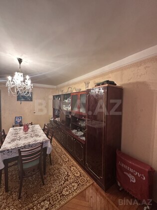 3 otaqlı Köhnə tikili, Həzi Aslanov m., Bakı
