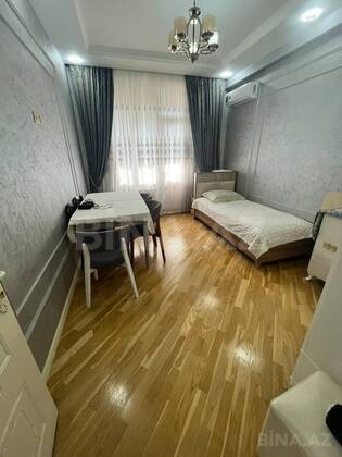 4 otaqlı Yeni tikili, Bakıxanov q., Bakı
