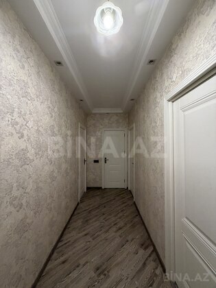 3 otaqlı Köhnə tikili, Bakıxanov q., Bakı