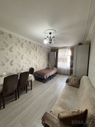 2 otaqlı Köhnə tikili, Əhmədli m., Bakı