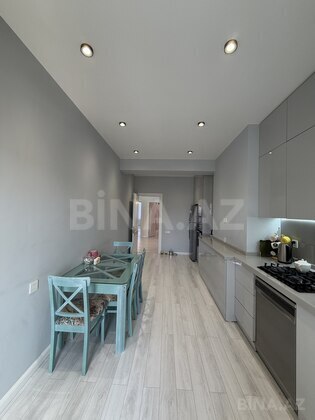 3 otaqlı Yeni tikili, İnşaatçılar m., Bakı