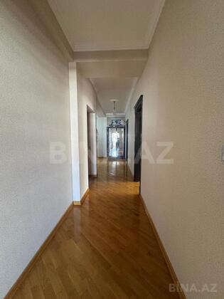 3 otaqlı Yeni tikili, Qara Qarayev m., Bakı