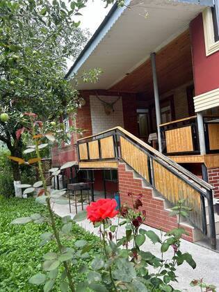 3 otaqlı Həyət evi/Bağ evi, Qax
